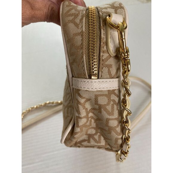 DKNY Signature Logo Beige/Tan Canvas Crossbody Bag with Zipper Closure Office - Picture 12 of 12